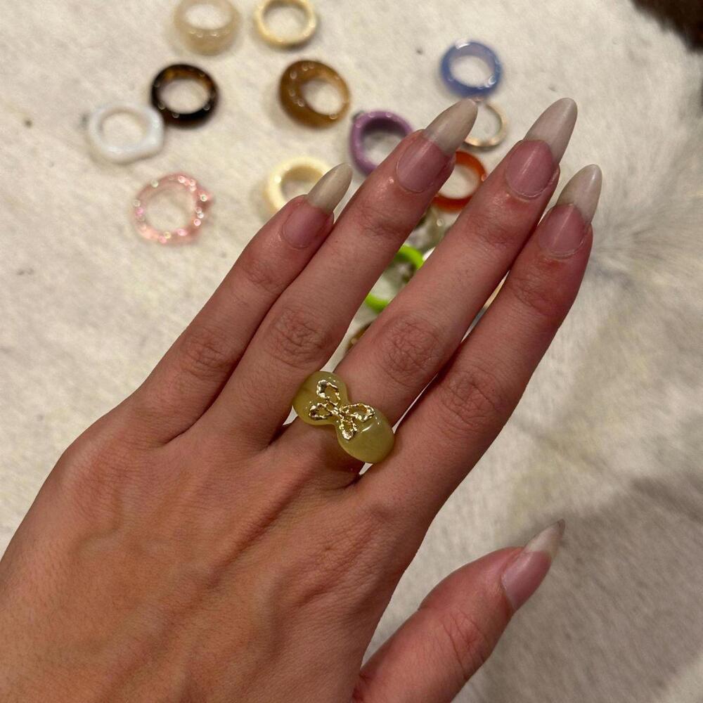 Women's Gold and Yellow Jewellery